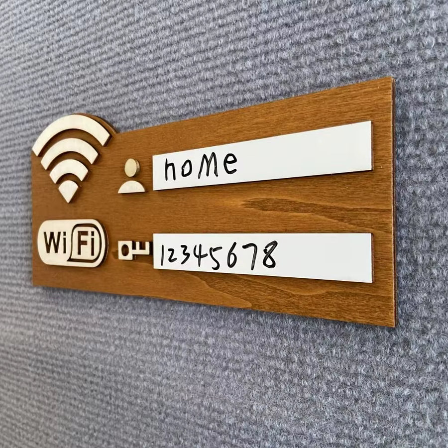 Detalle acabado oscuro cartel WiFi madera para casas rurales y apartamentos Airbnb