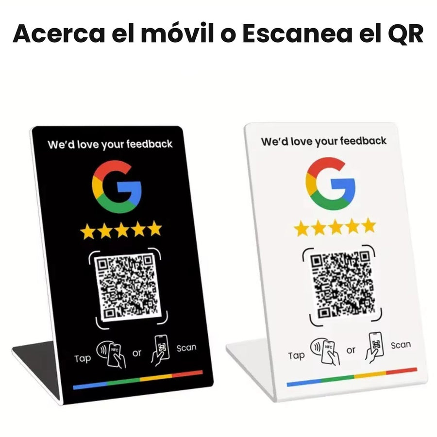 Cartel NFC y QR para reseñas de Google en apartamento turístico, color blanco, sobre mesa de salón