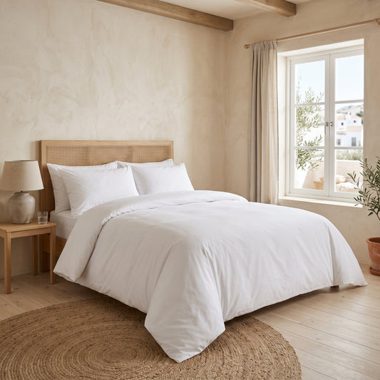 Dormitorio de vivienda de uso turístico equipado: equipamiento obligatorio por comunidad autónoma