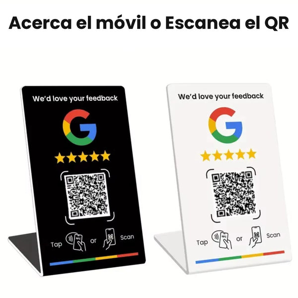 Cartel NFC y QR para reseñas de Google en apartamento turístico, color blanco, sobre mesa de salón
